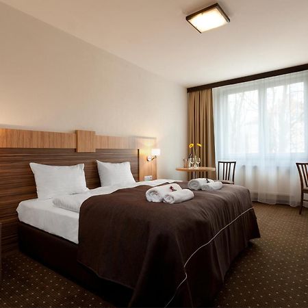 Hotel Milenium Legnica Exterior photo