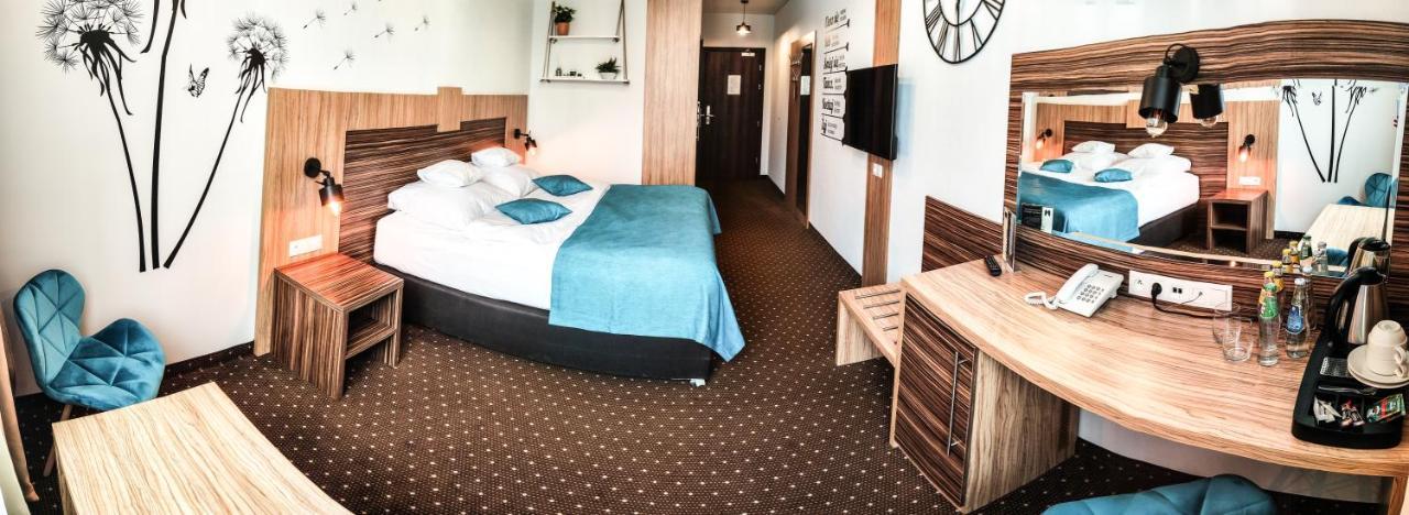 Hotel Milenium Legnica Exterior photo